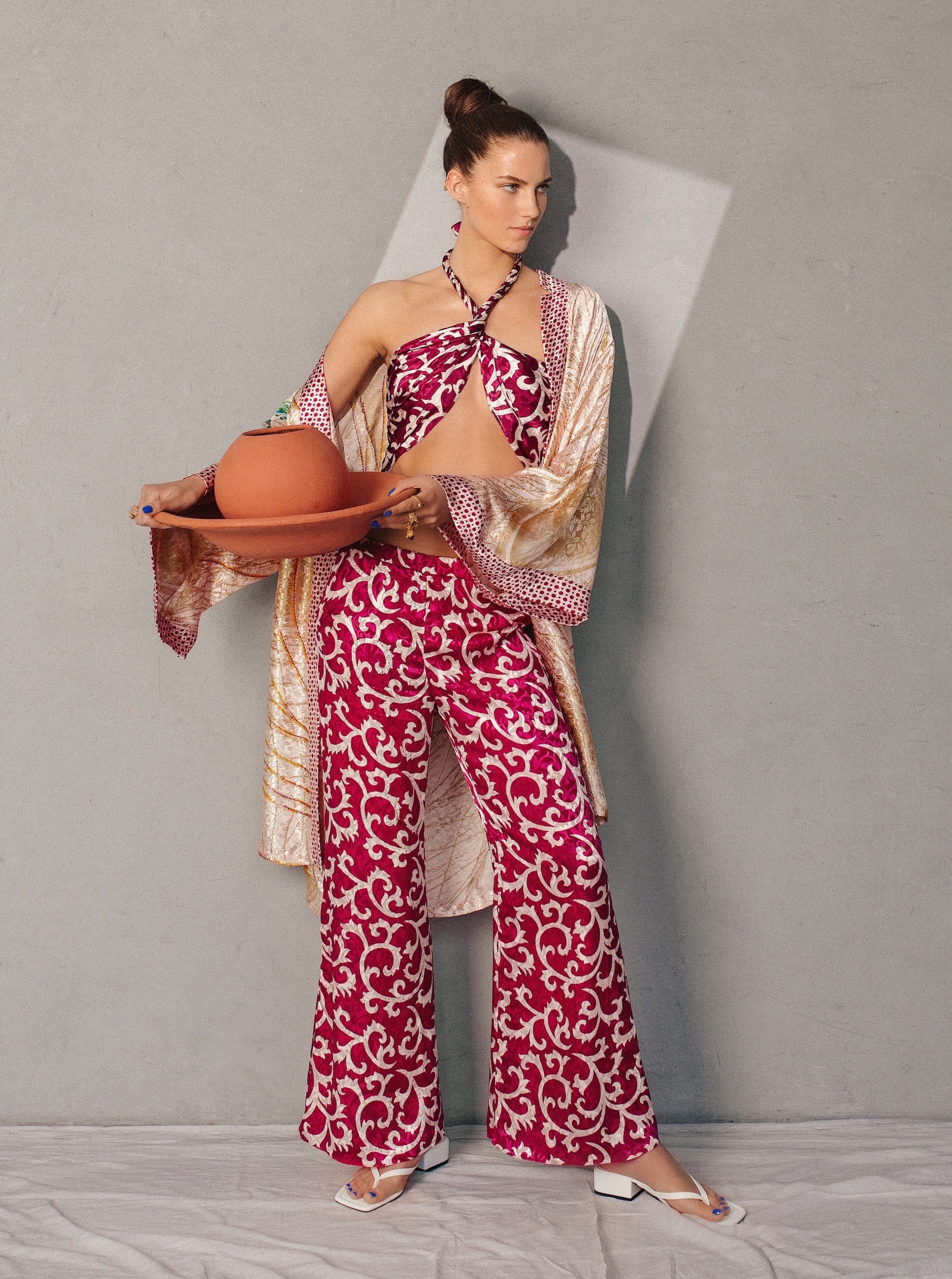 FLARED SIGNATURE TROUSERS IN MAGENTA L