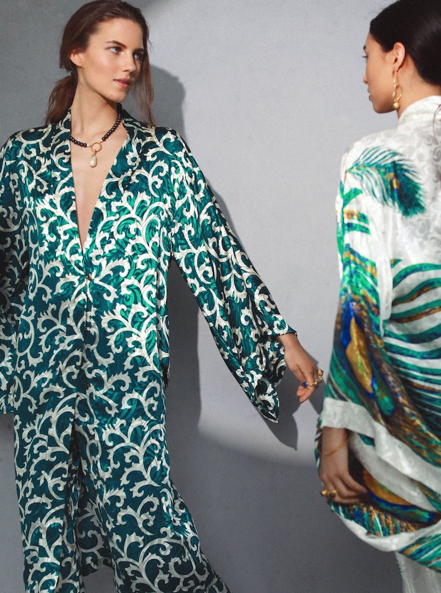 Emerald green sustainable kimono with white organic wave pattern, handmade flowing fabric, one size.
