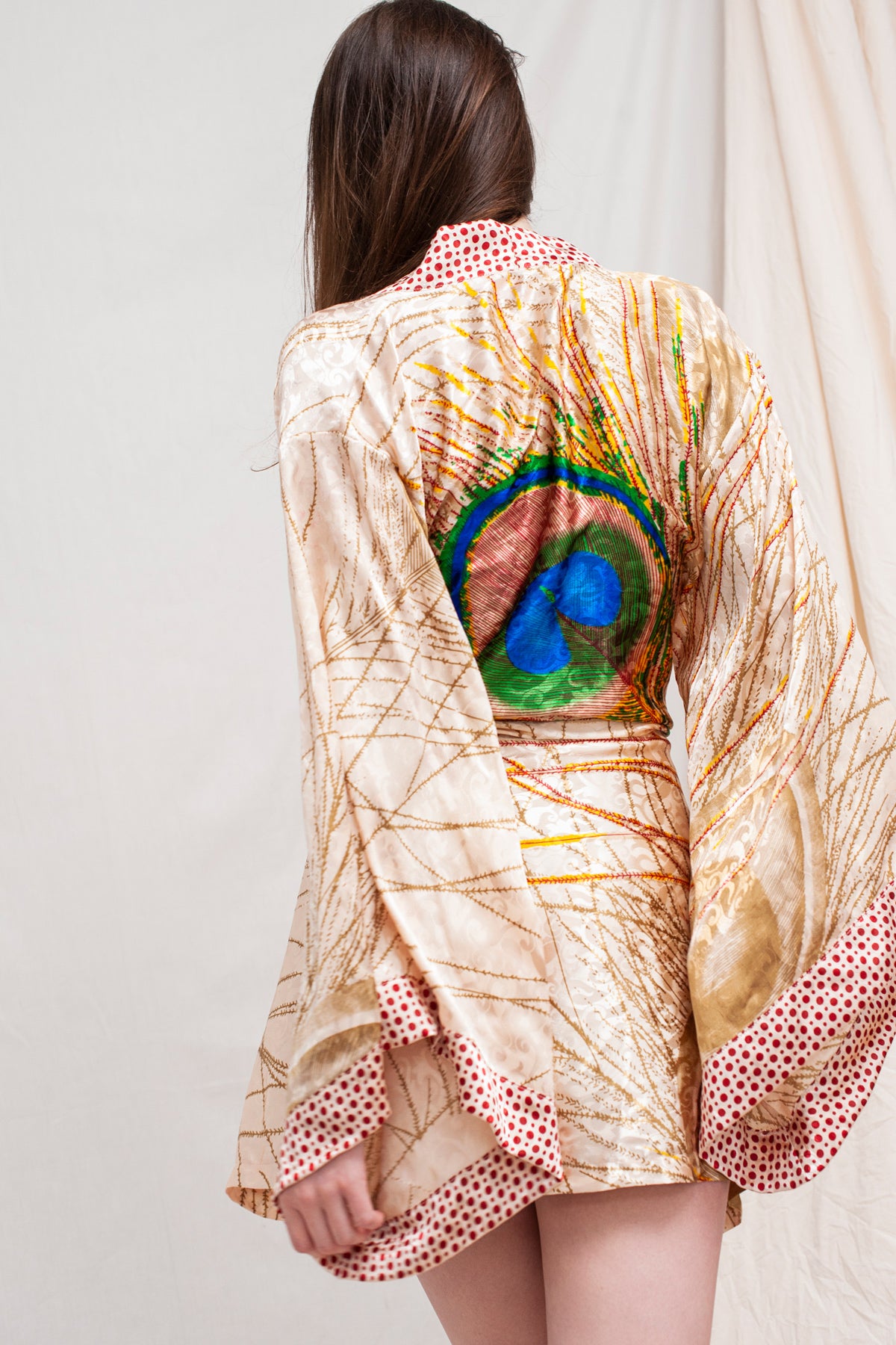 PEACOCK KIMONO RUBY RED