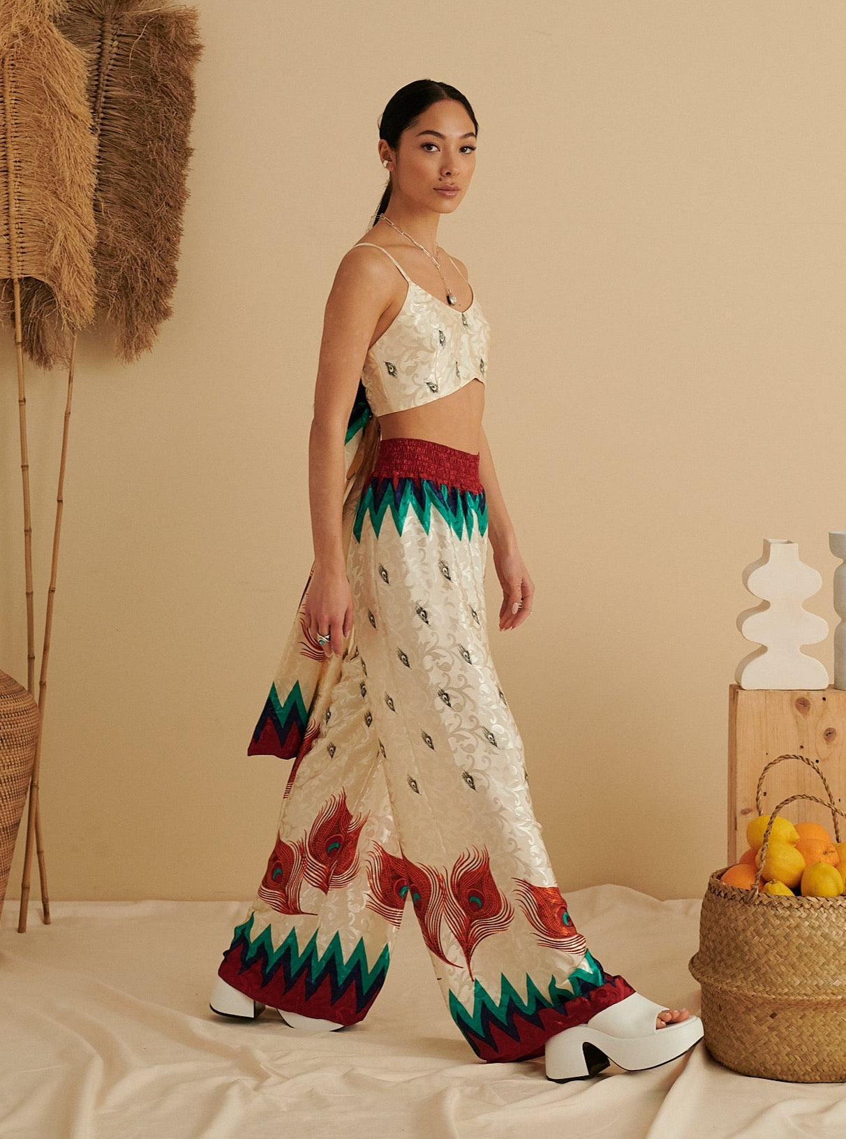 FLAMES TAIL CROP TOP