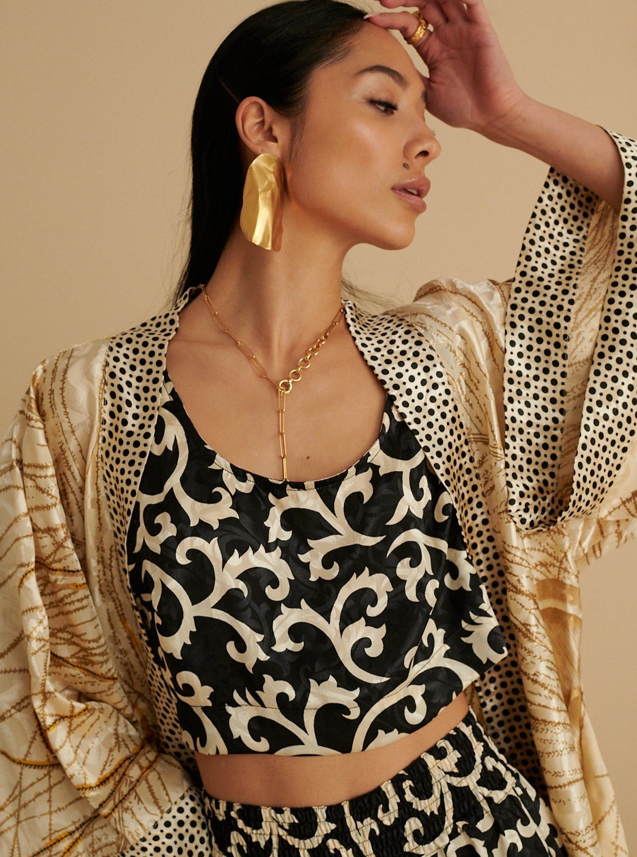 PEACOCK KIMONO BLACK ONYX