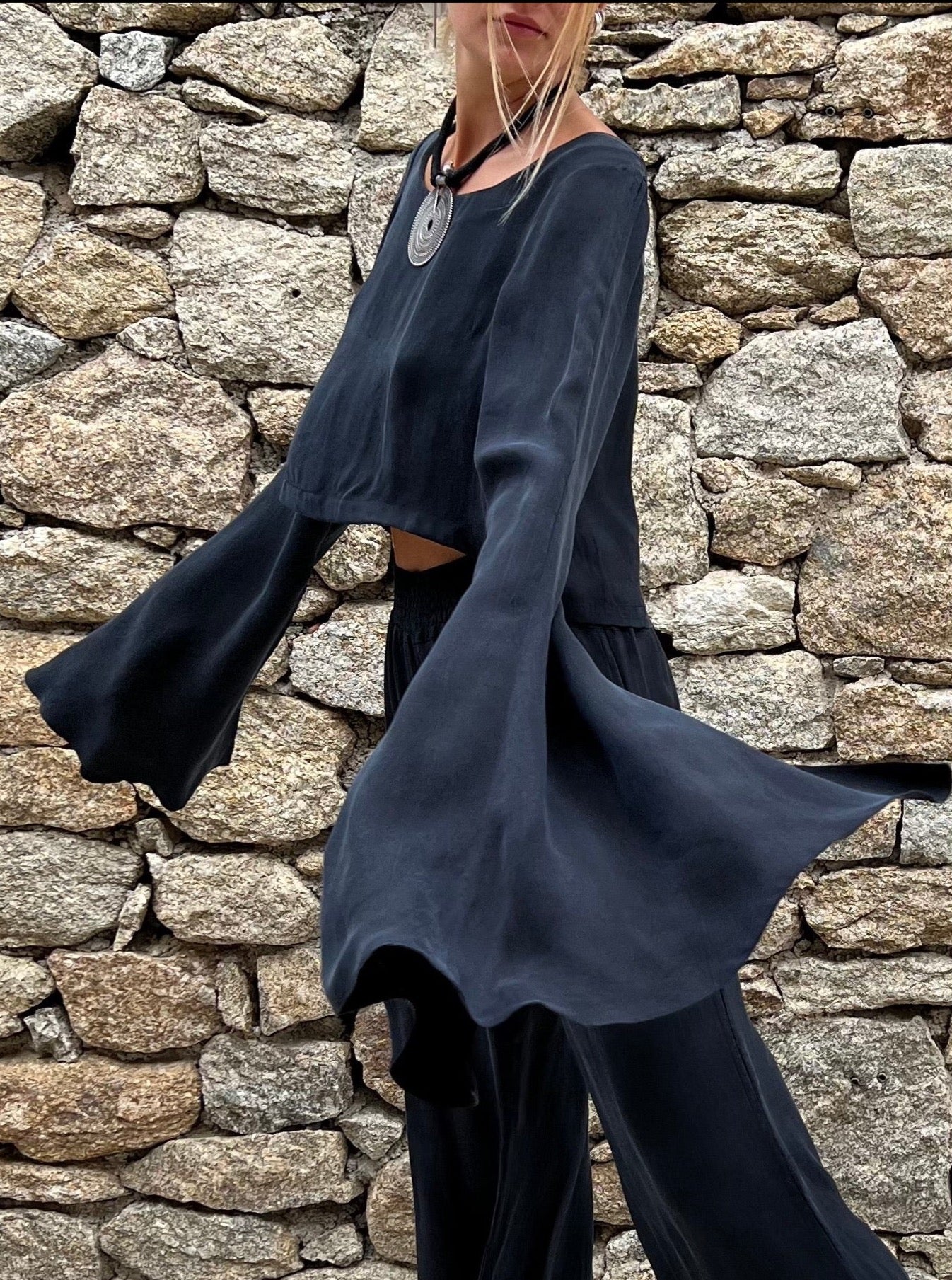 BLACK JADE DANCER BLOUSE