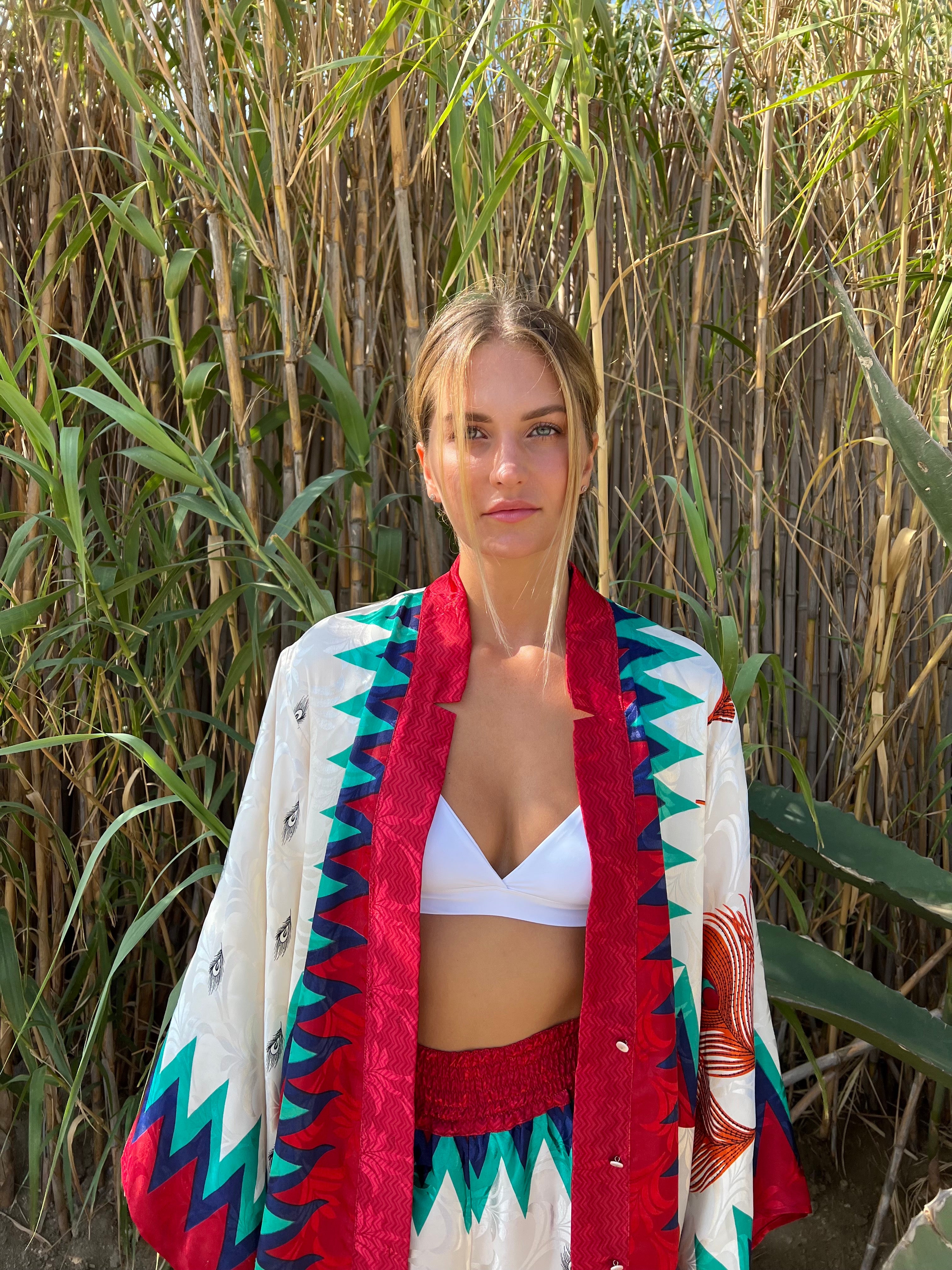 FLAMES KIMONO IN RED RUBY – Gold Of Suns