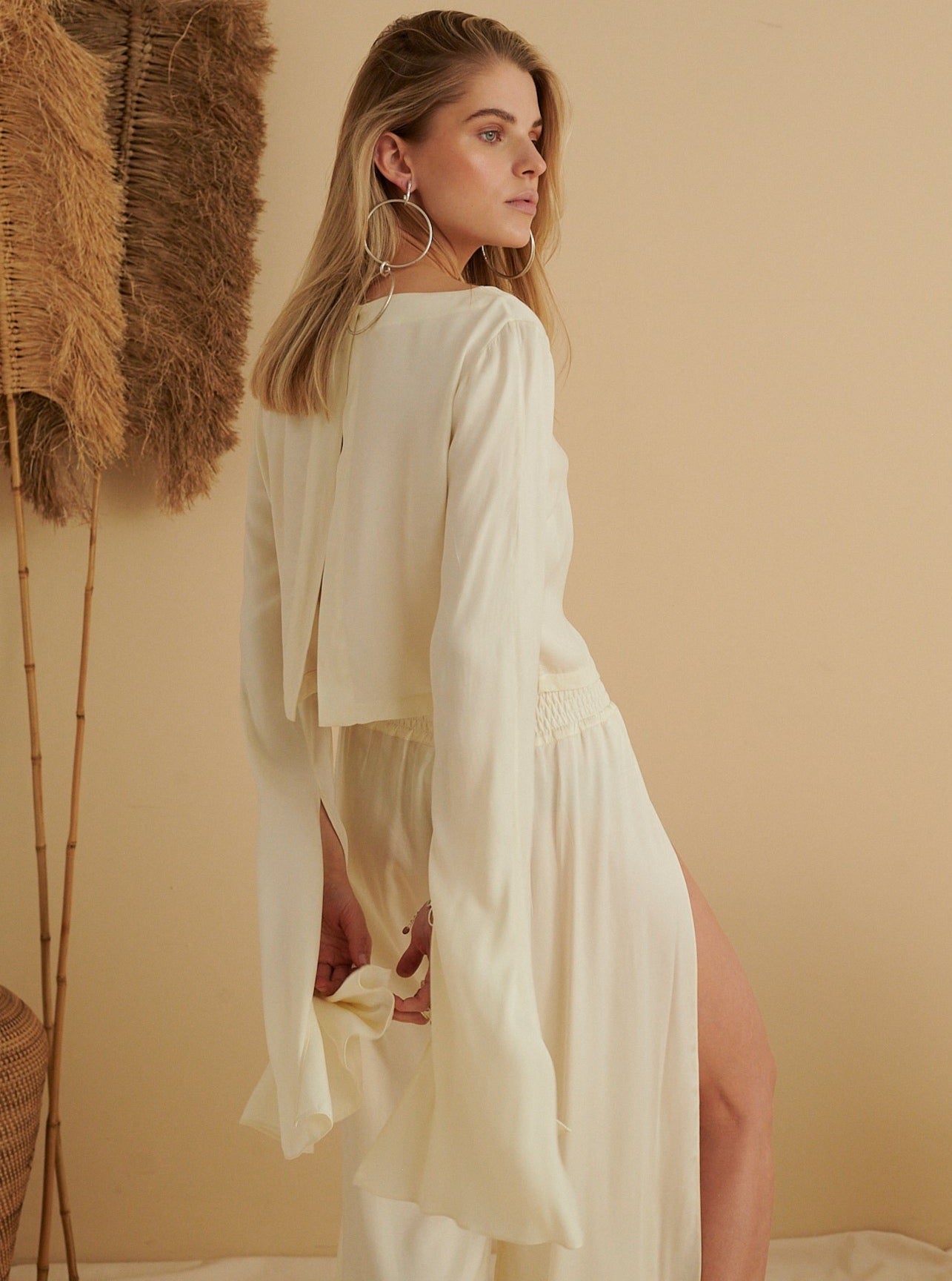 WHITE DOVE DANCER BLOUSE